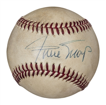Willie Mays Single Signed Vintage ONL Feeney Baseball (PSA/DNA) 